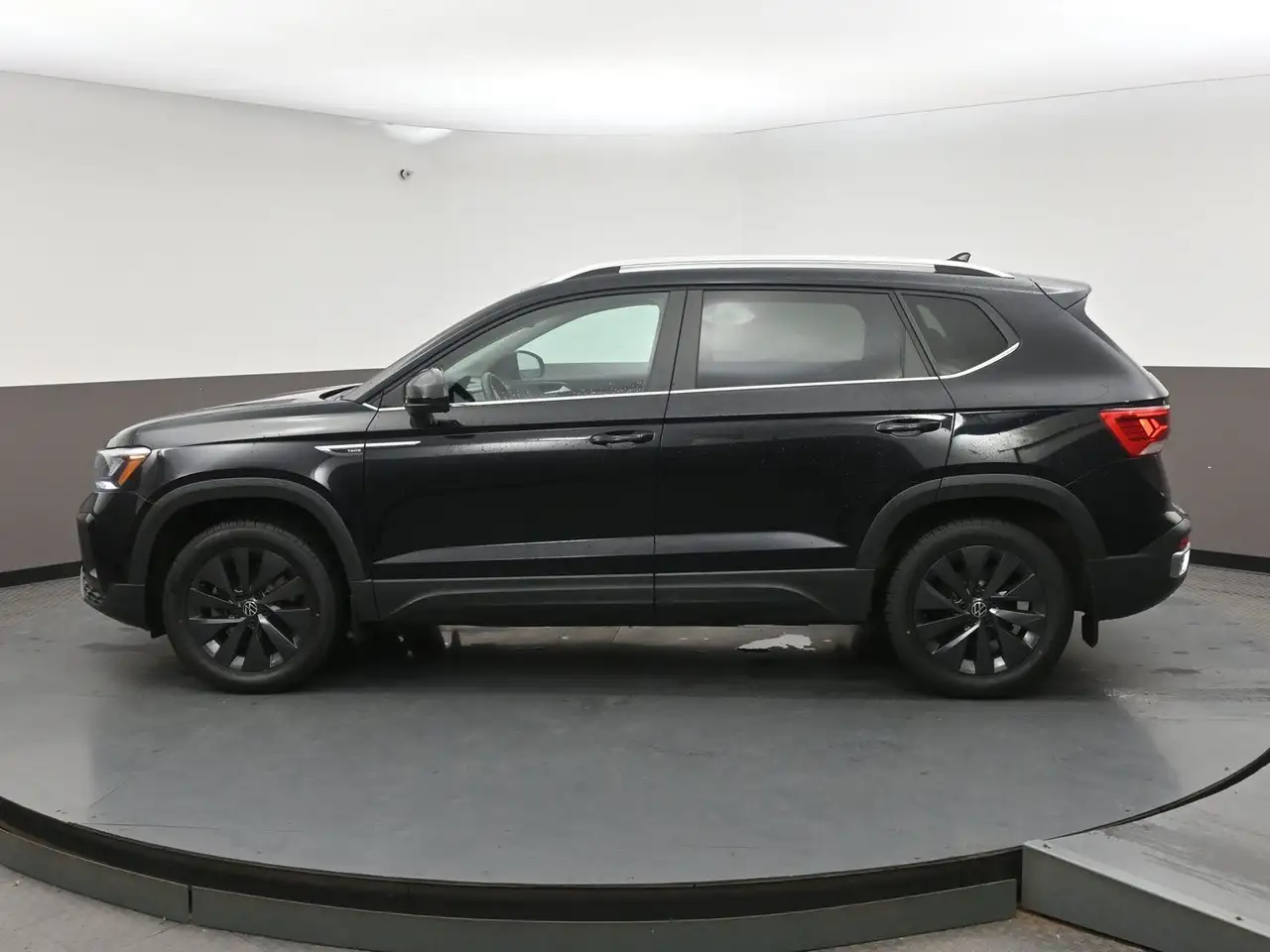 Volkswagen Taos снимка Volkswagen Taos