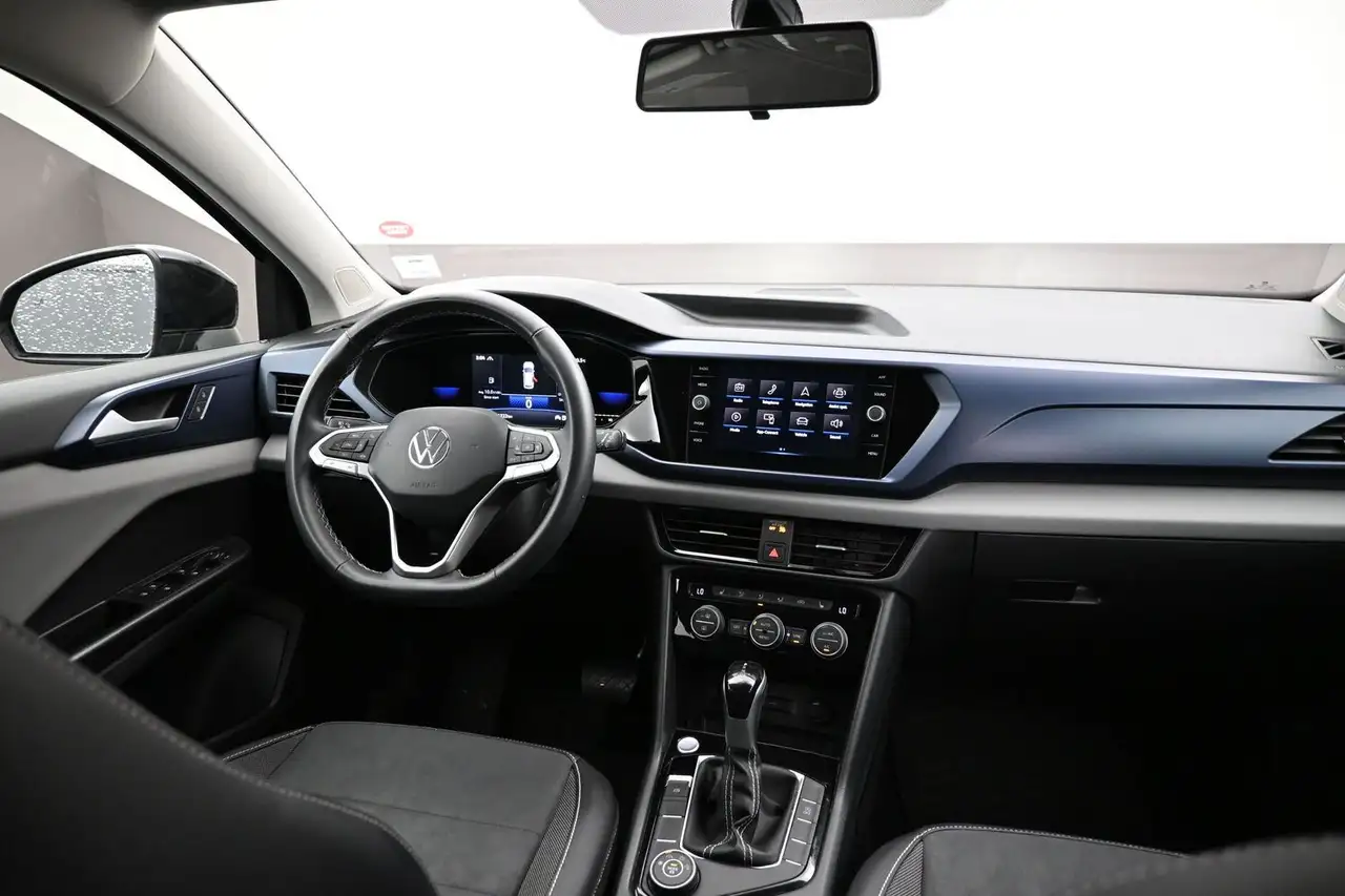 Volkswagen Taos снимка Volkswagen Taos