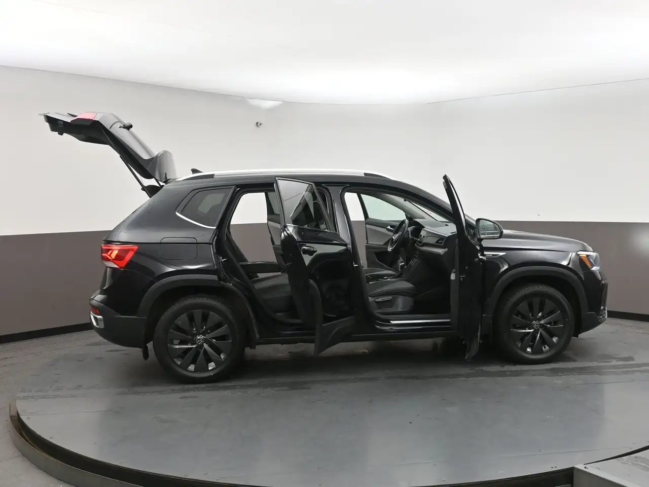 Volkswagen Taos снимка Volkswagen Taos