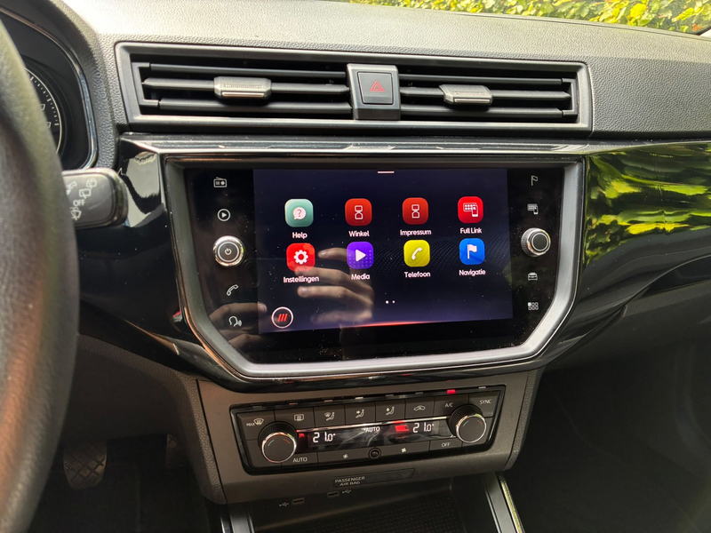 SEAT Arona 1.0 TSI Style Business Intense I Carplay I Camera — photo 13