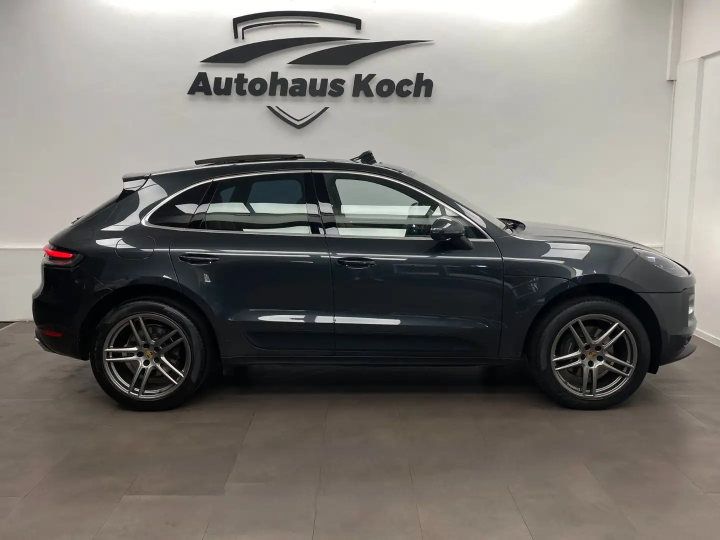Porsche Macan MACAN ELEGANZ & PERFORMANCE IM ALLTAG Gris - 2