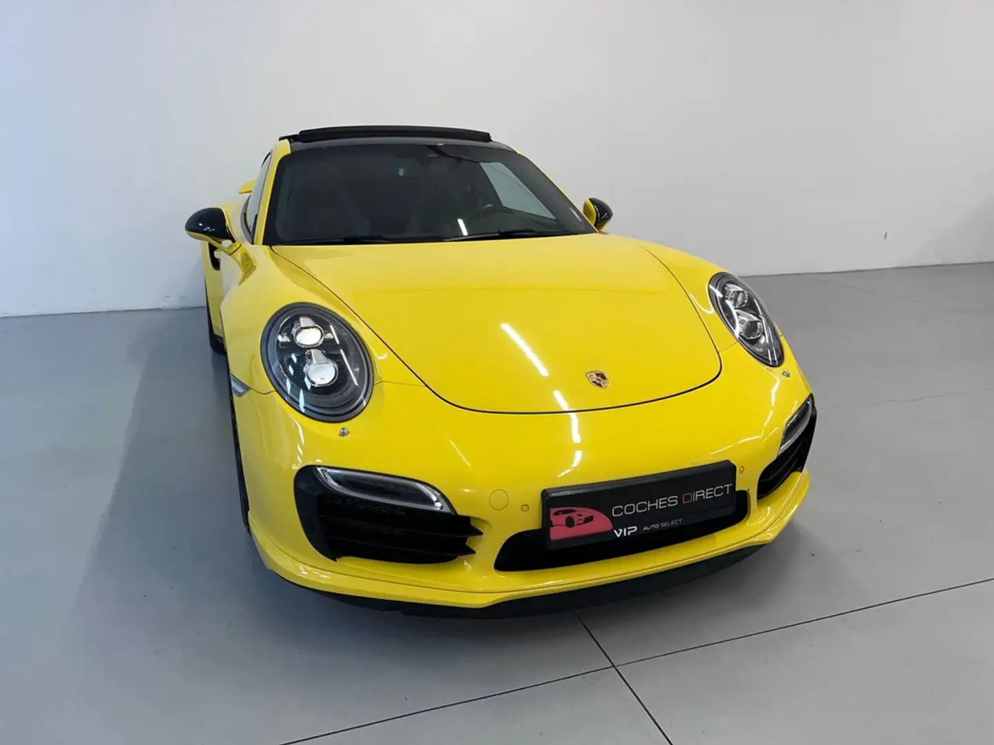 Porsche 991 Turbo S Coupé PDK Amarillo - 1