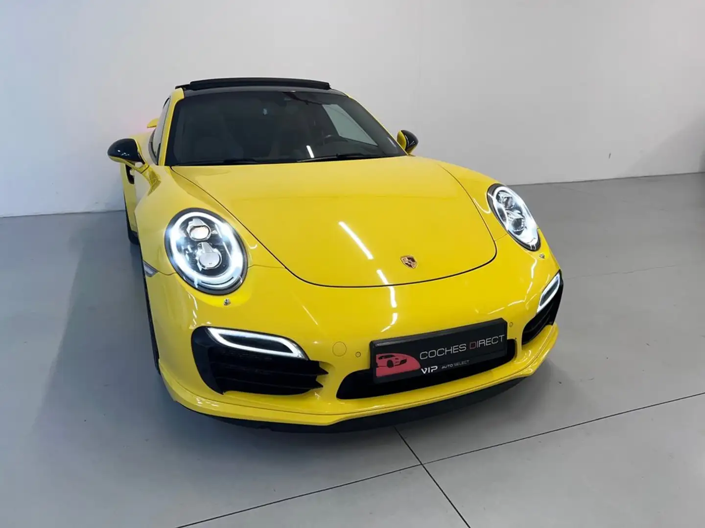 Porsche 991 Turbo S Coupé PDK Amarillo - 2