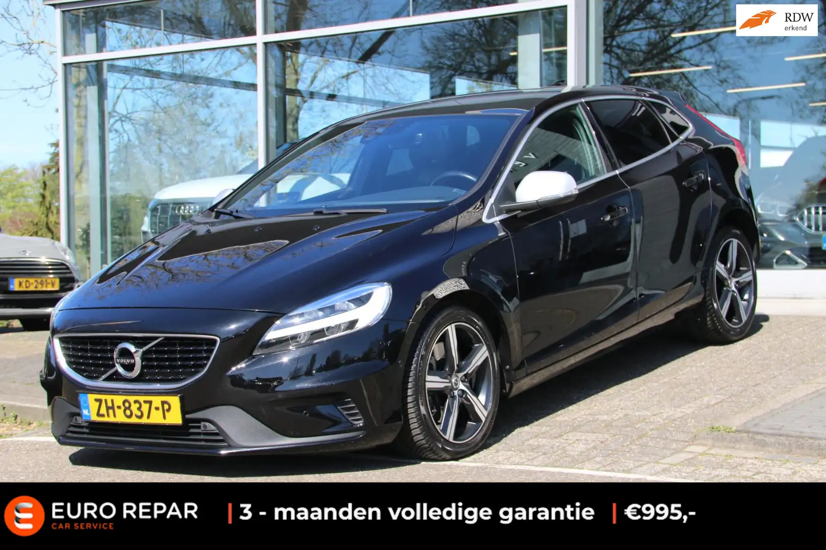 Volvo V40 1.5 T3 Polar+ R-DESIGN CAMERA NL-AUTO NAP! Zwart - 1