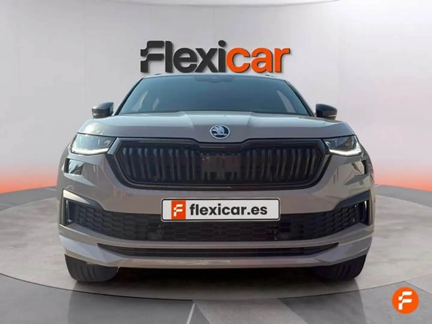 Skoda Kodiaq 1.5 TSI Sportline 4x2 DSG 110kW Gris - 2