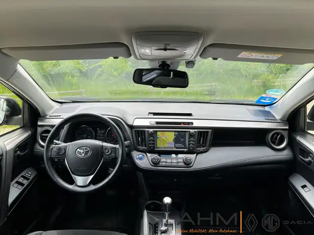 Toyota Rav4 view 13
