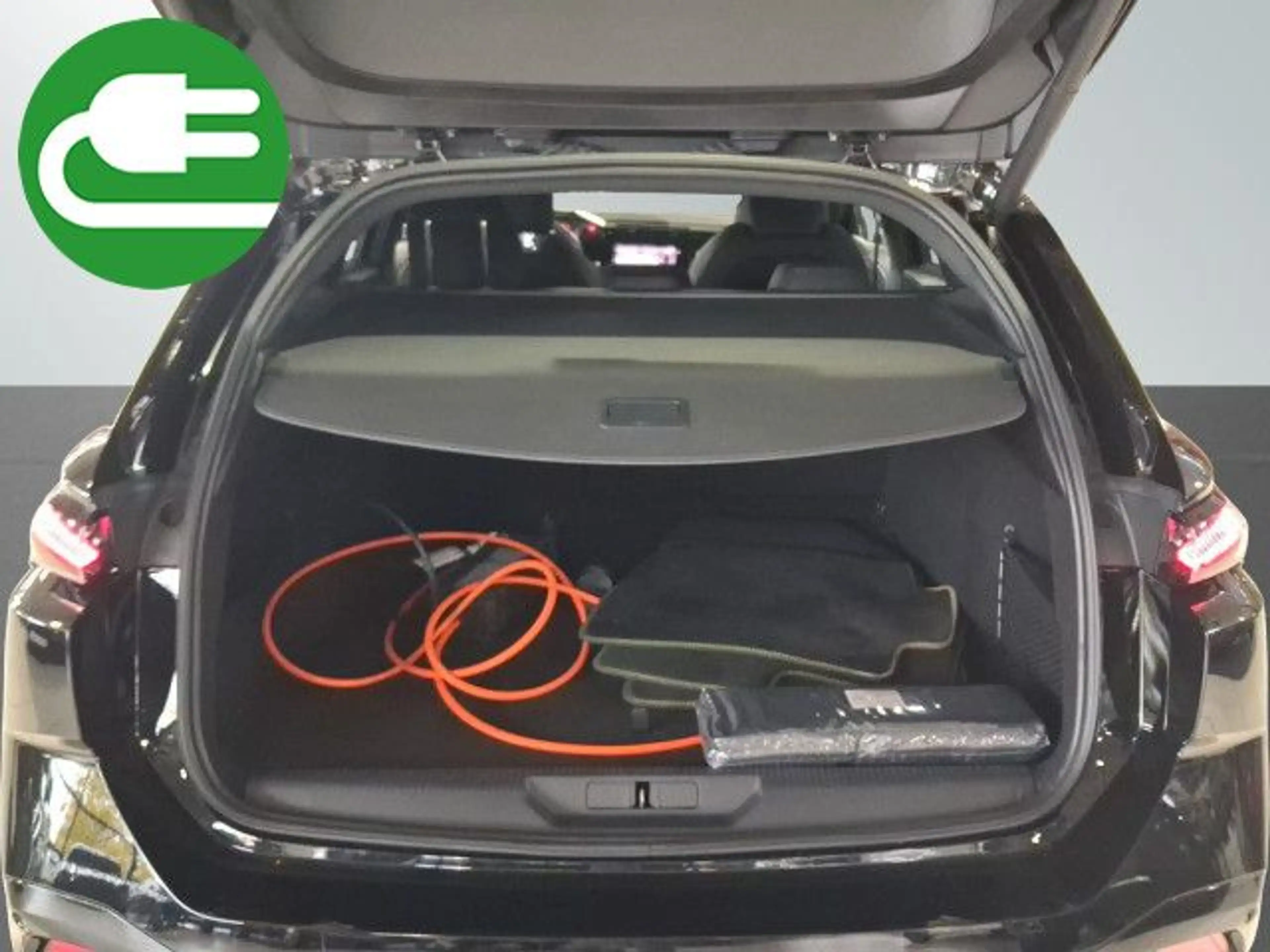 Peugeot 308 SW GT Plug-In Hybrid 225 EAT8 / SHZ / LKR-HZ / — photo 15