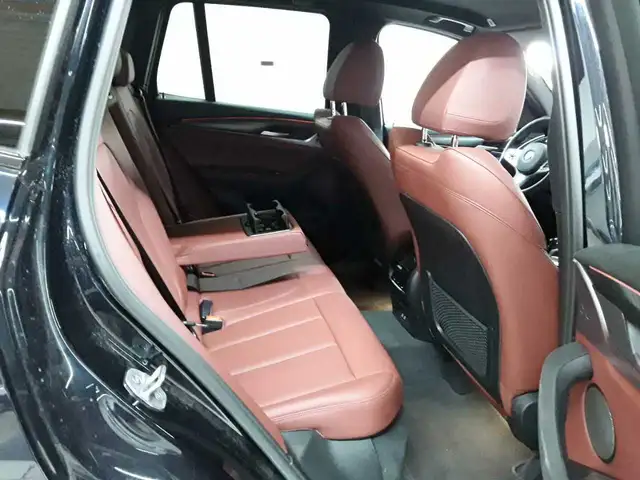 BMW X3 view 14