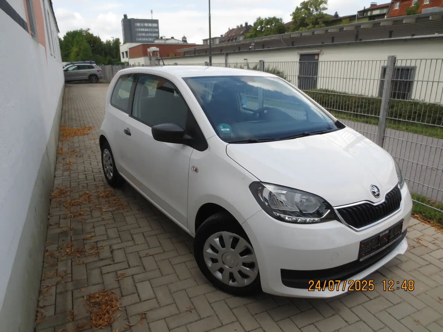Skoda Citigo 1.0 MPI Active Weiß - 1