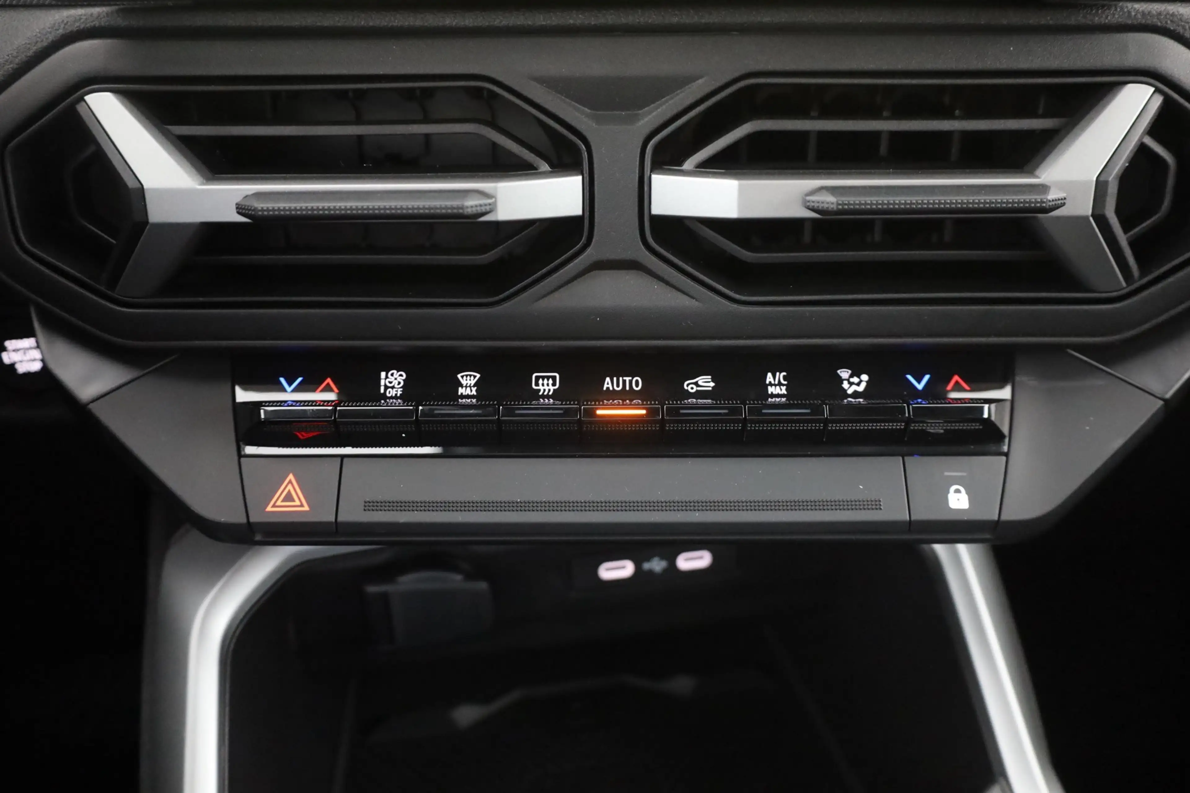 Dacia Bigster Journey HEV 155 Aut. LED ACC Navi — photo 12