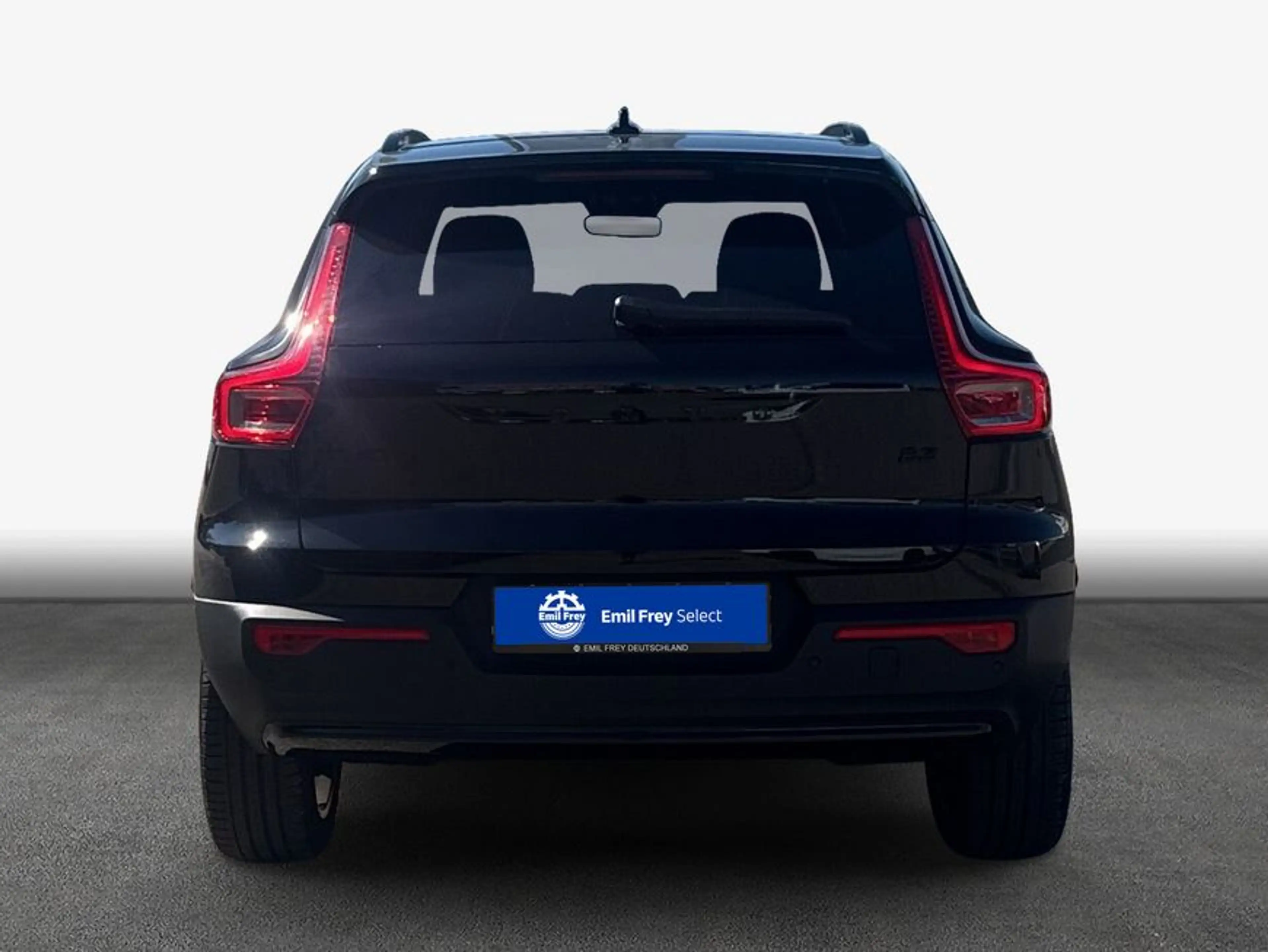 Volvo XC40 XC40 B3 B DKG Plus Black Edition — photo 5