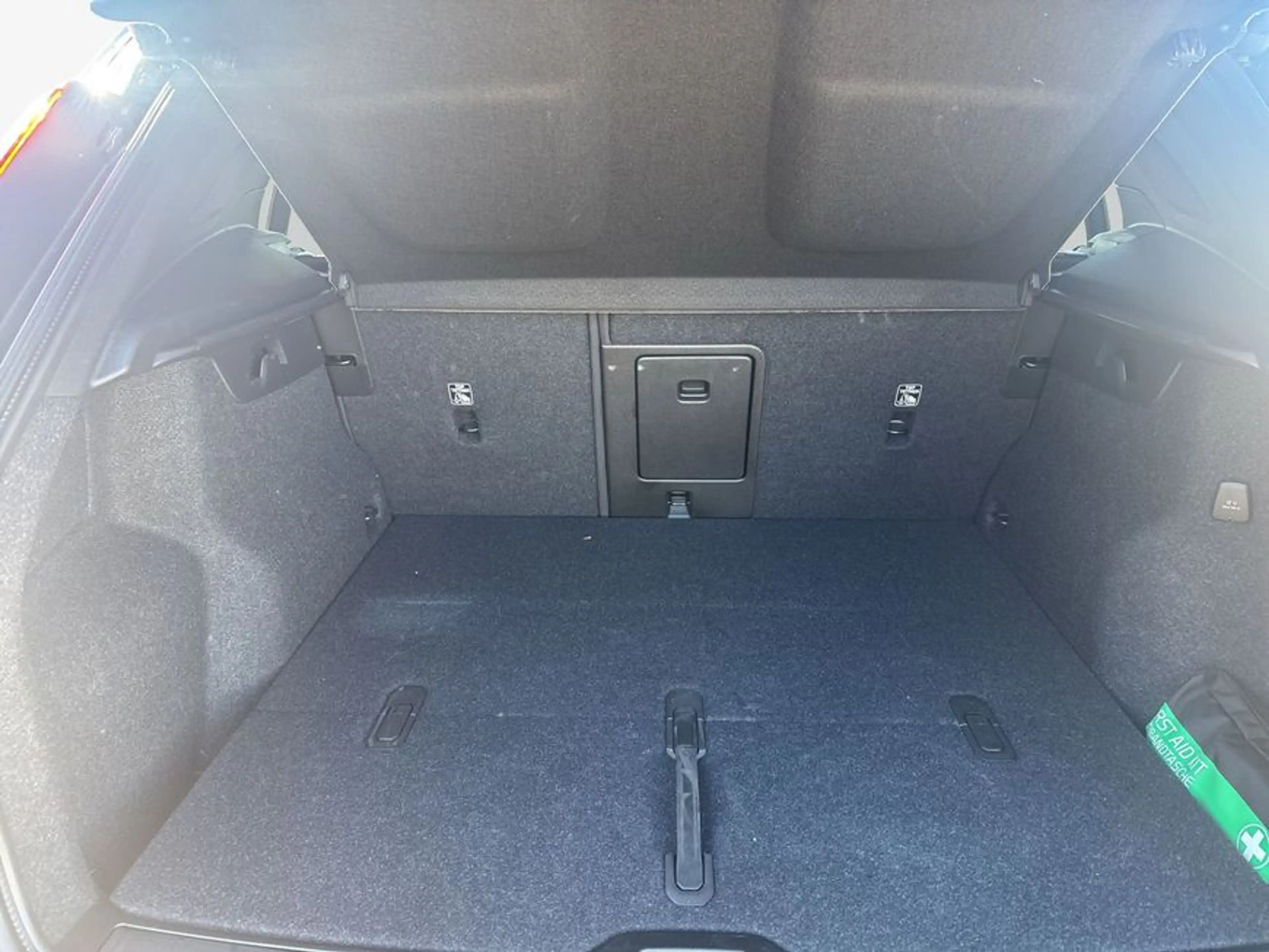 Volvo XC40 XC40 B3 B DKG Plus Black Edition — photo 8