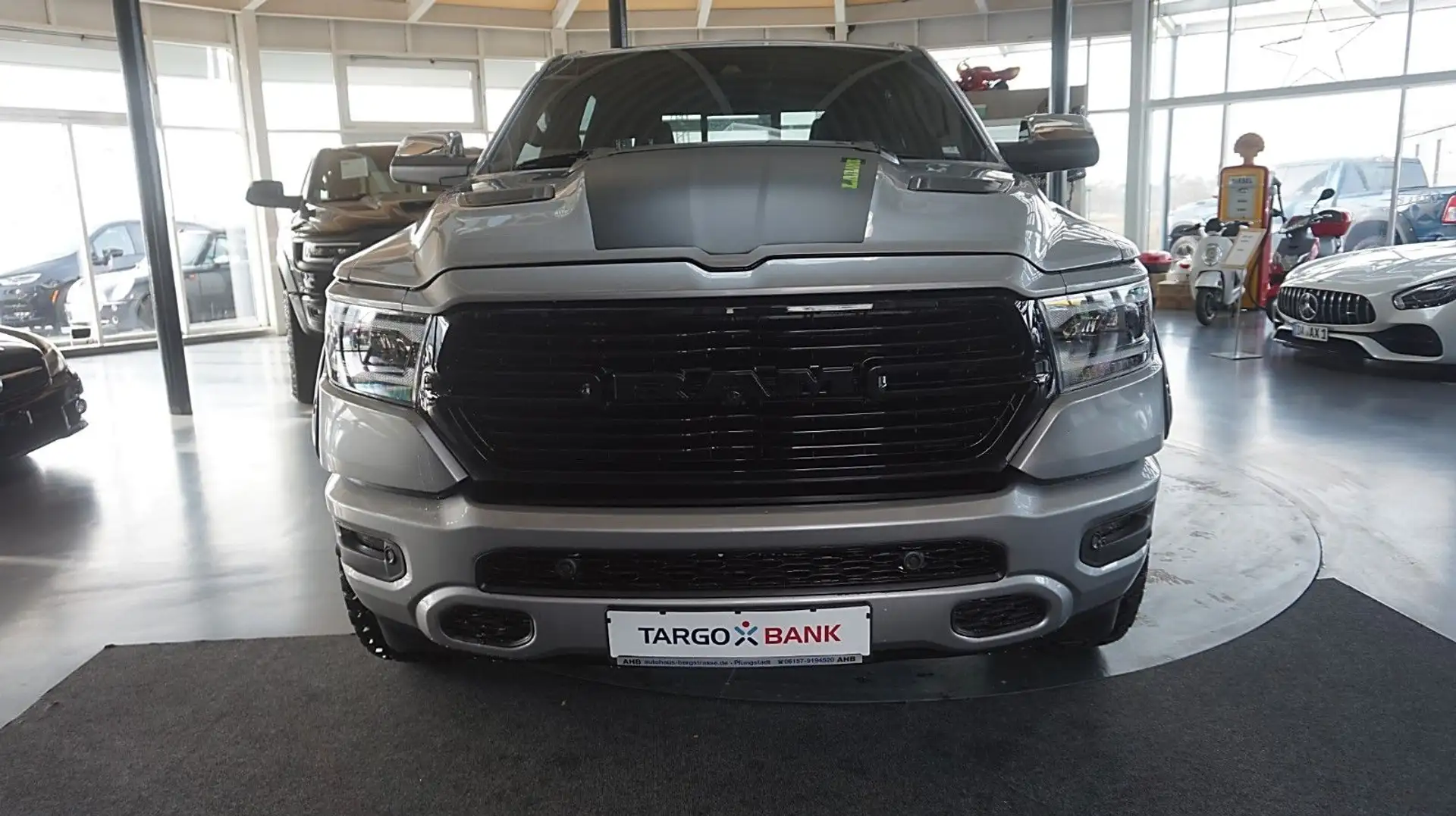 Dodge RAM 1500 V8 Laramie*Navi12*Crew-Cab*4x4 Argent - 2