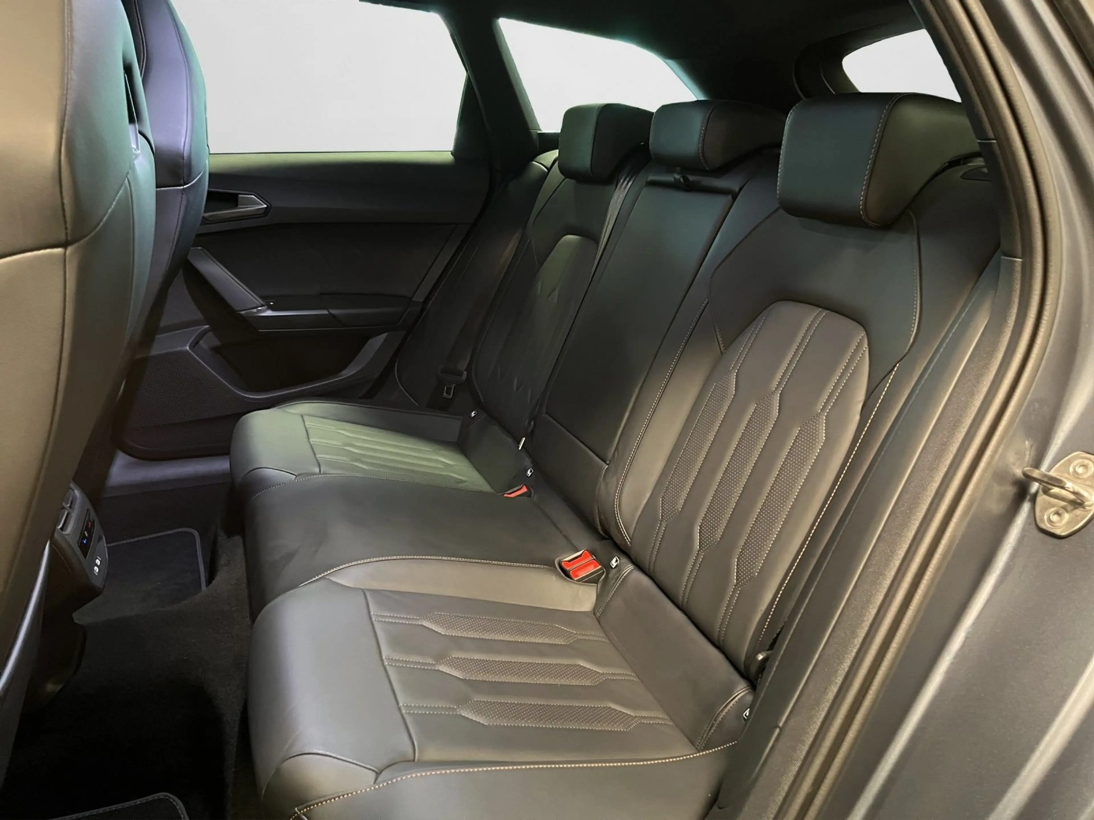 CUPRA Leon Sportstourer 2.0 TDI DSG, Navi, Sitzh., Led — photo 14