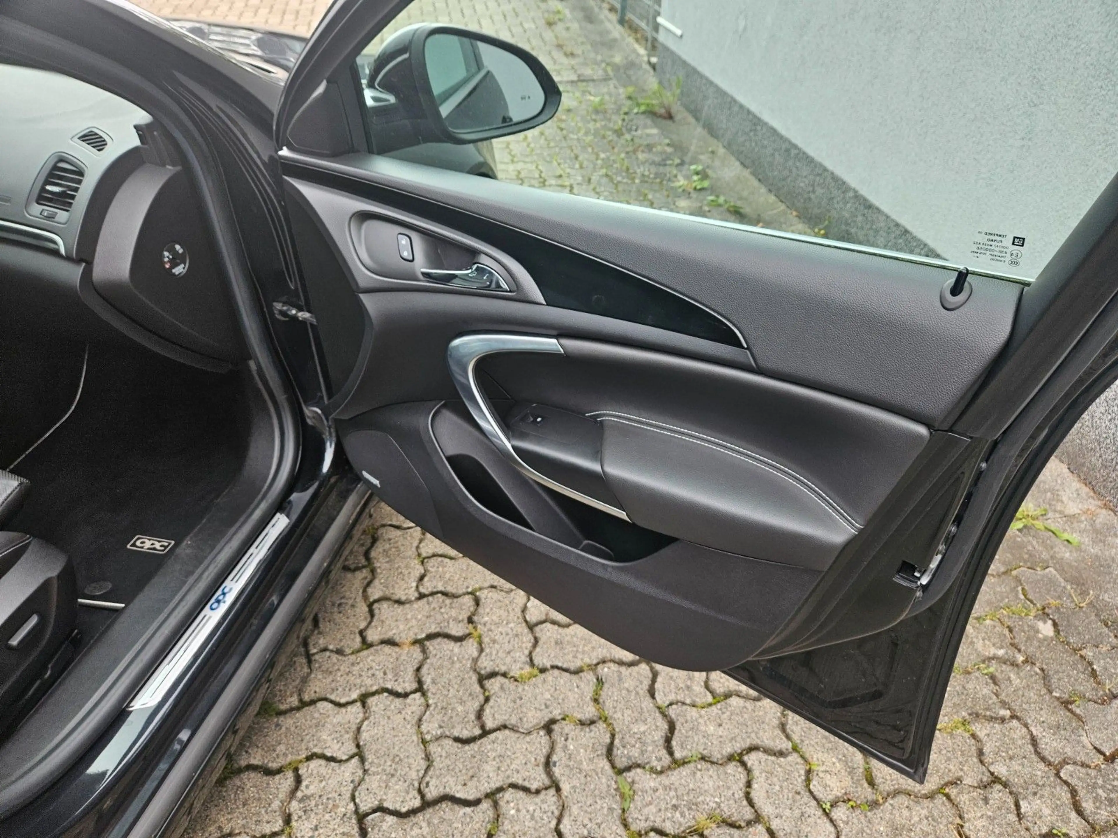 Opel Insignia A Sports Tourer OPC 4x4 — photo 22