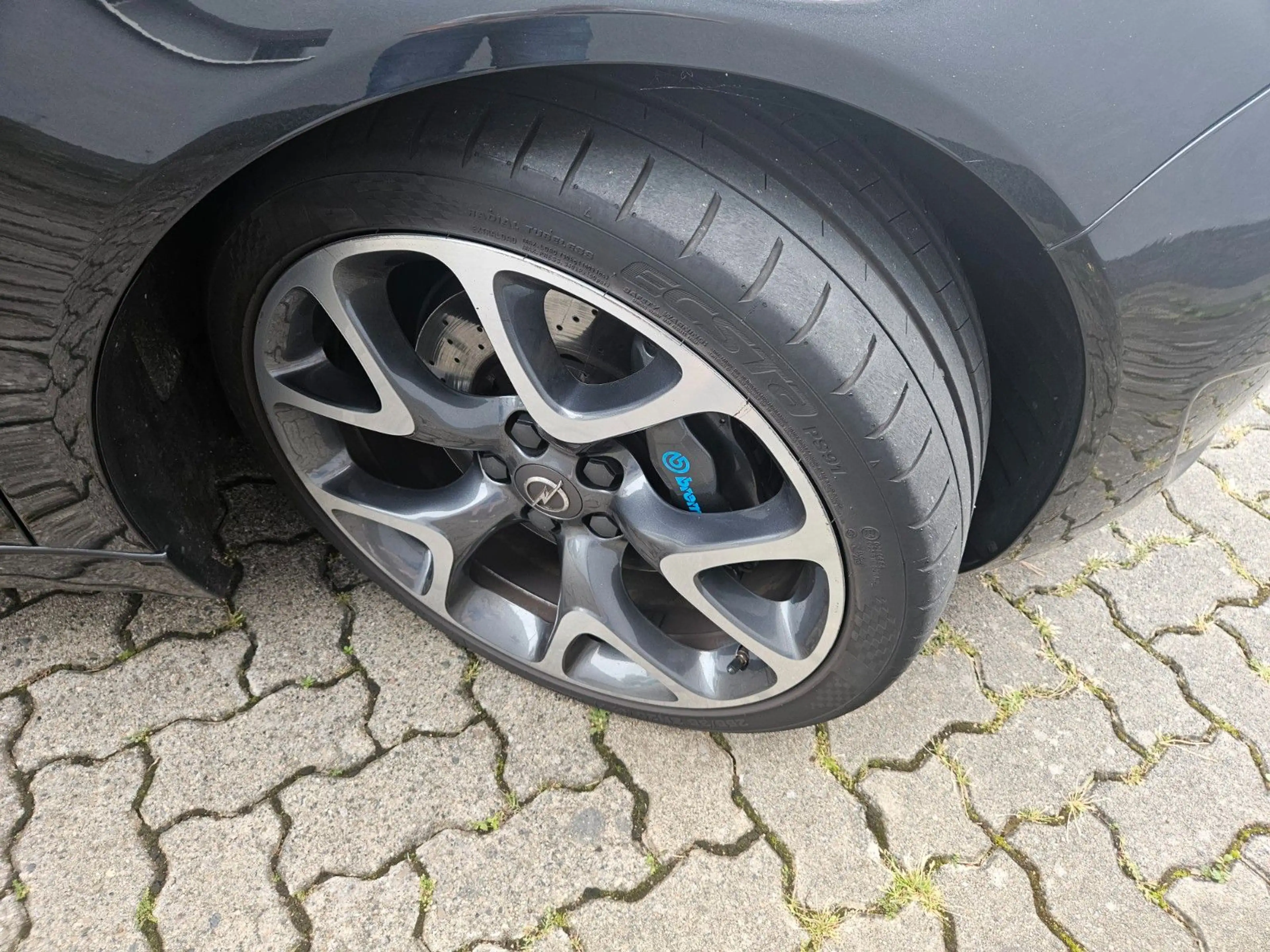 Opel Insignia A Sports Tourer OPC 4x4 — photo 29