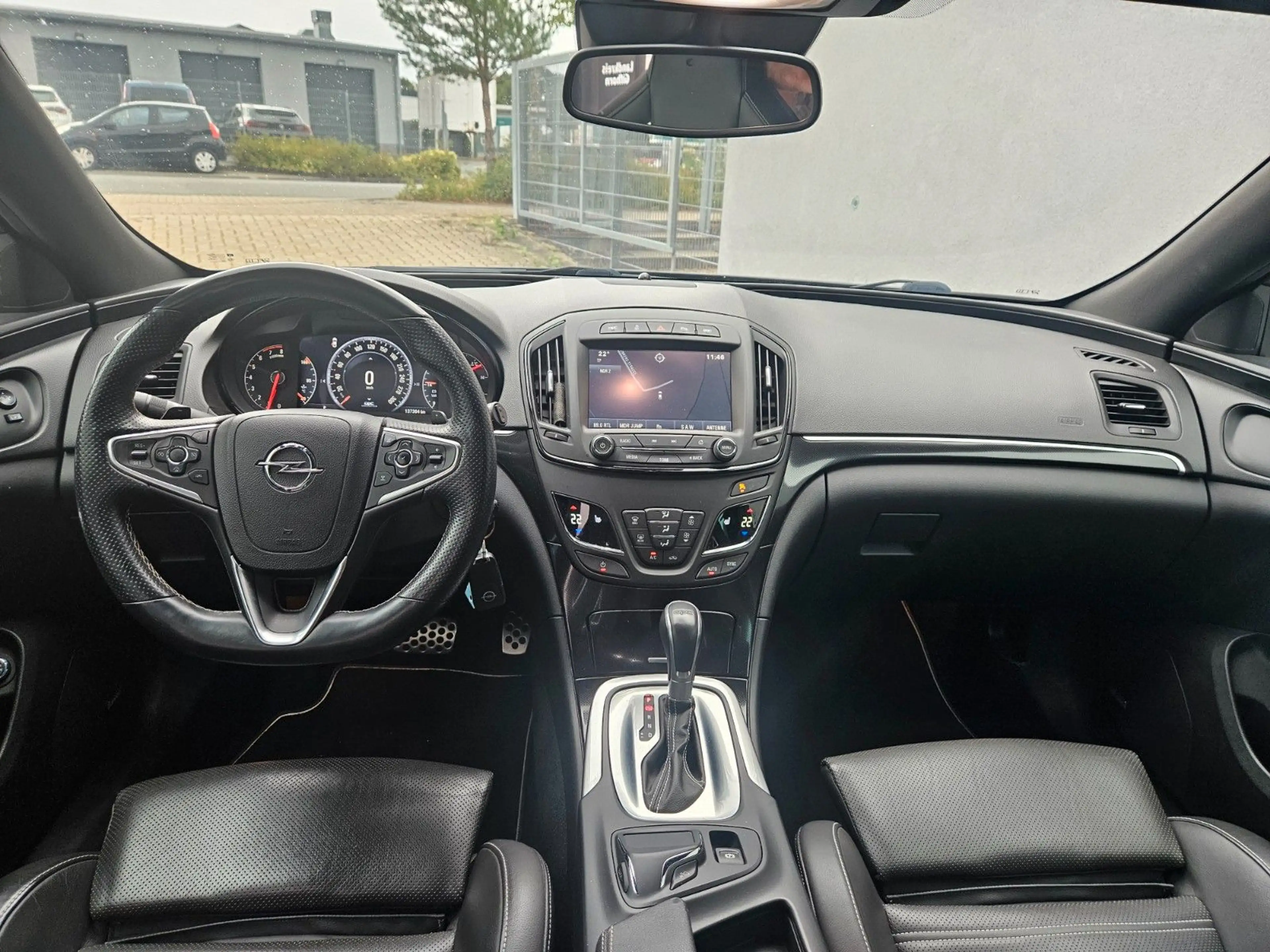 Opel Insignia A Sports Tourer OPC 4x4 — photo 14