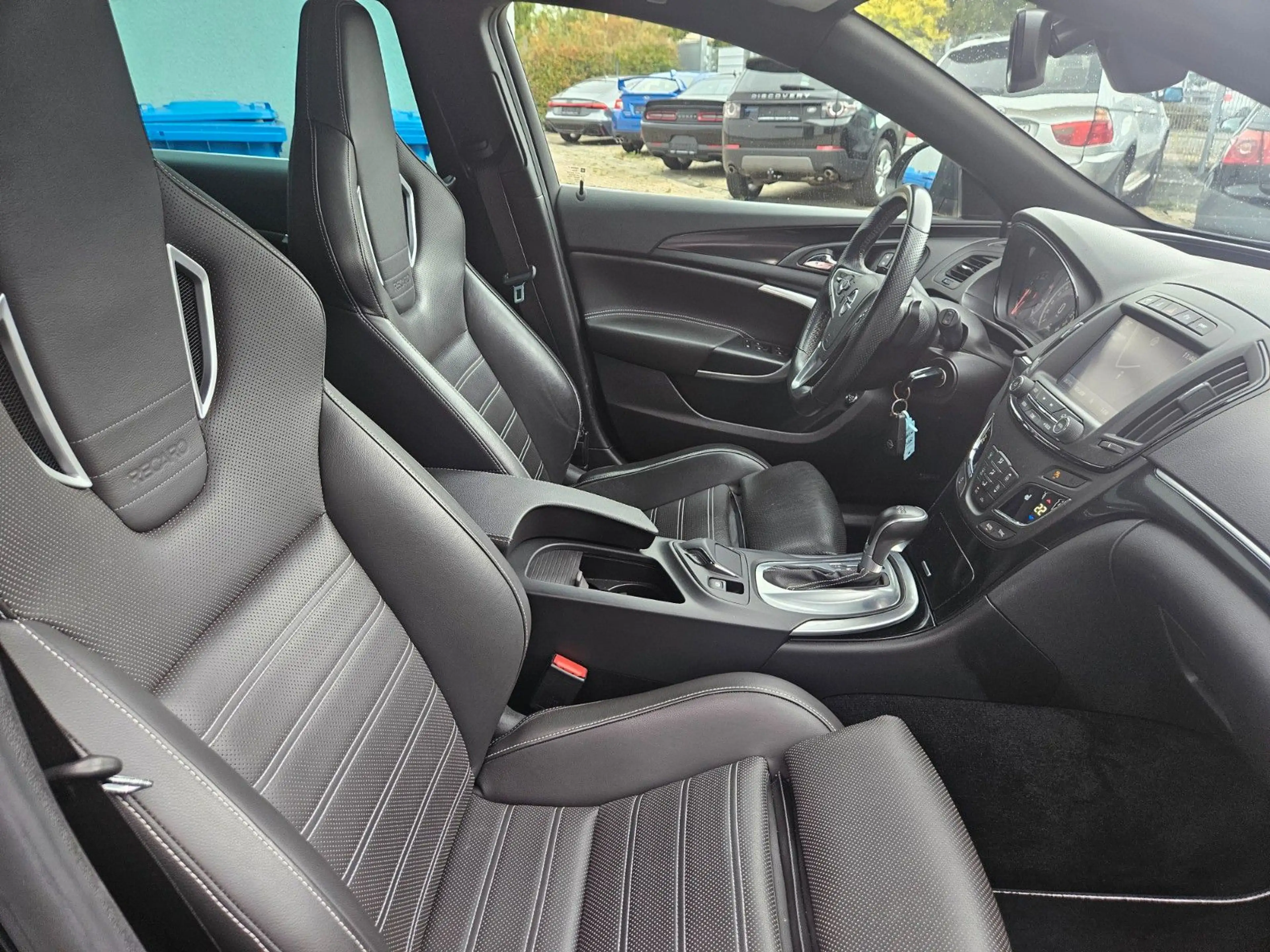 Opel Insignia A Sports Tourer OPC 4x4 — photo 20