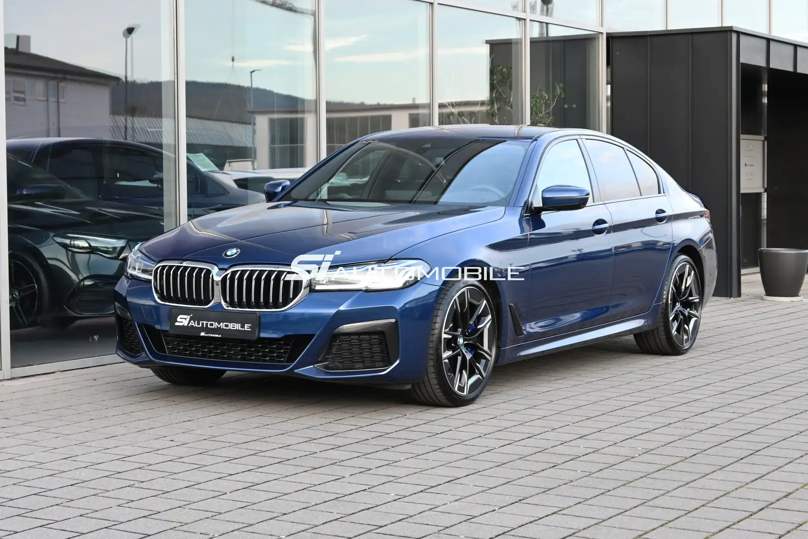 BMW 530 d xDr. M SPORT *UVP 98.219€*AD.DRIVE*STHZG+20"* Blau - 1