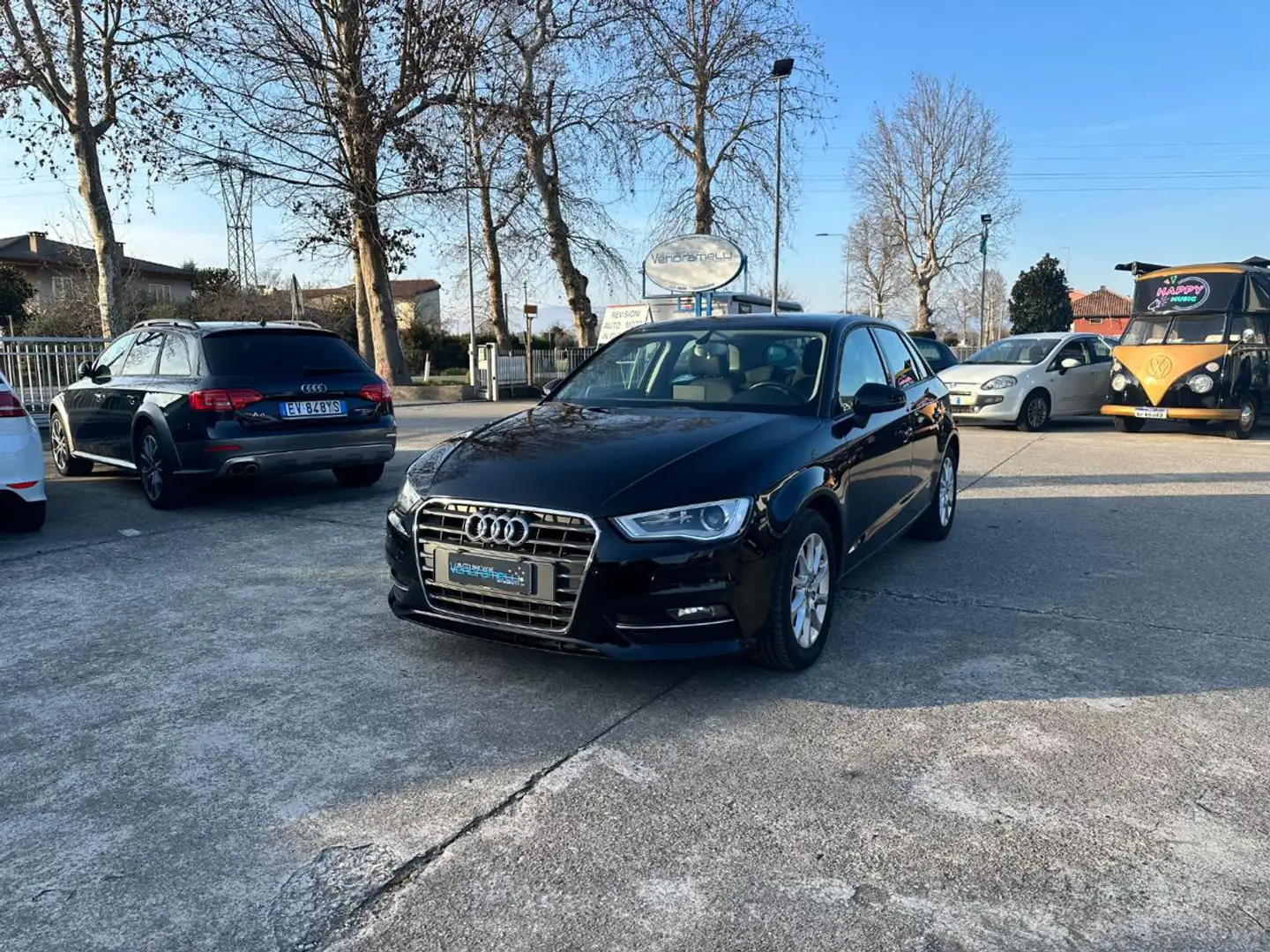 Audi A3 SPB 1.6 TDI Ambition Noir - 2