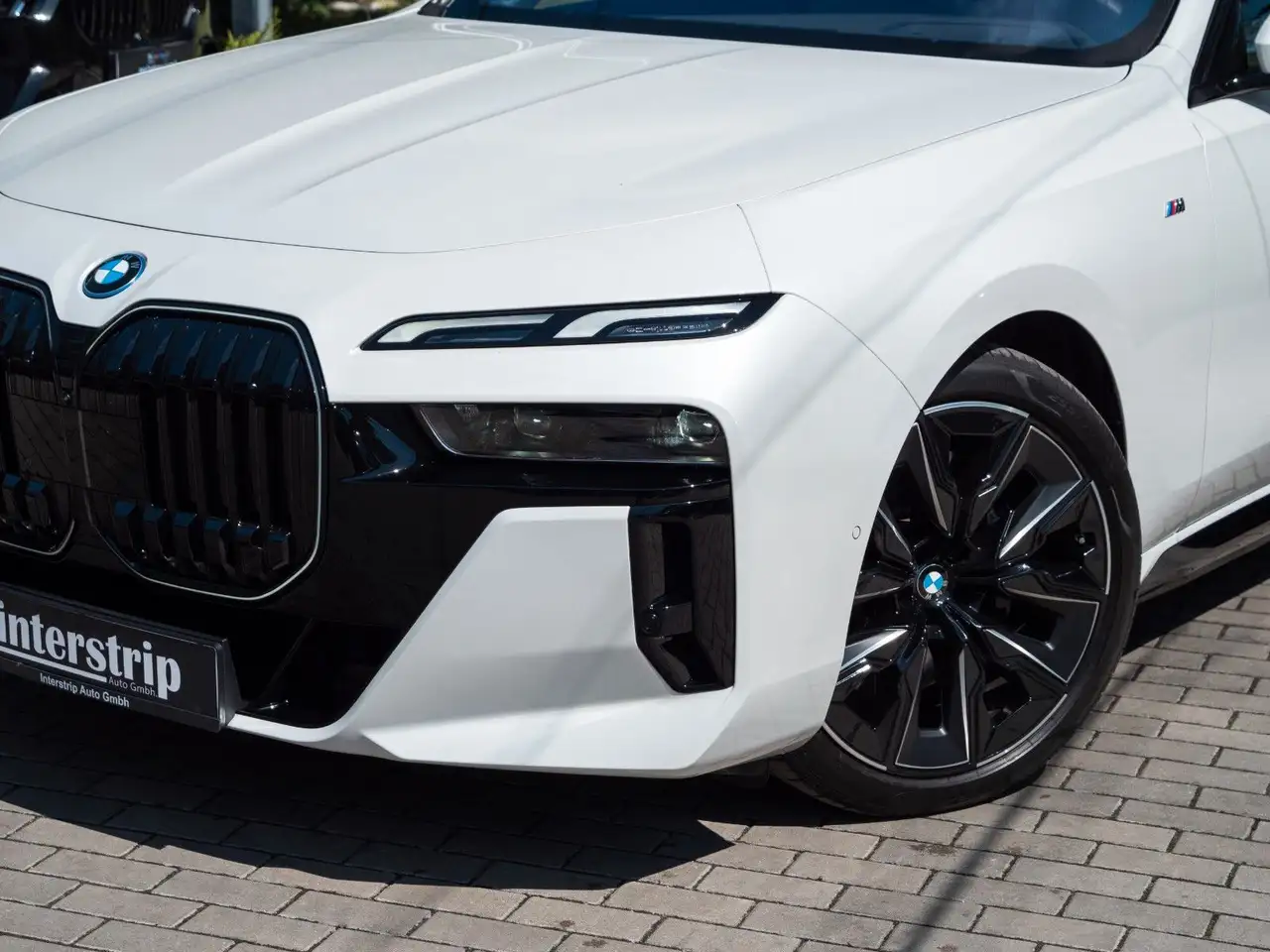 BMW i7 60 M 2026.MASSAGE.EXLOUNGE.PANO.AHK.(4JAHRE) 7