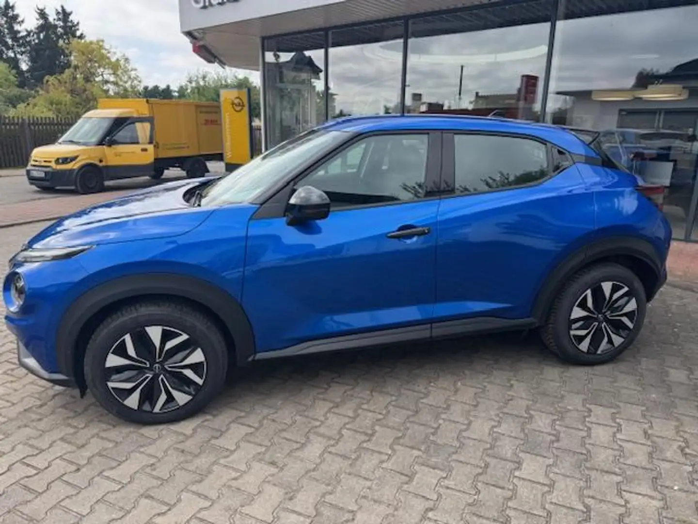 Nissan Juke ACENTA, NAVI, ALLWETTERREIFEN Blau - 2