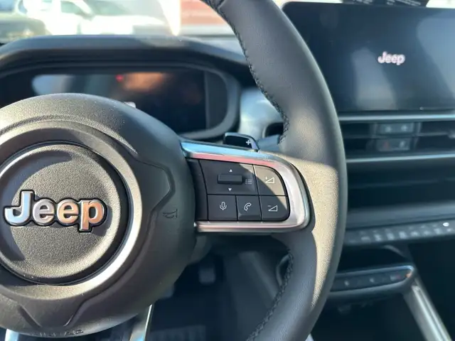 Jeep Avenger view 11