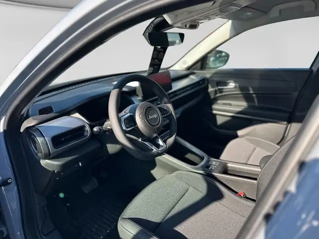 Jeep Avenger view 5