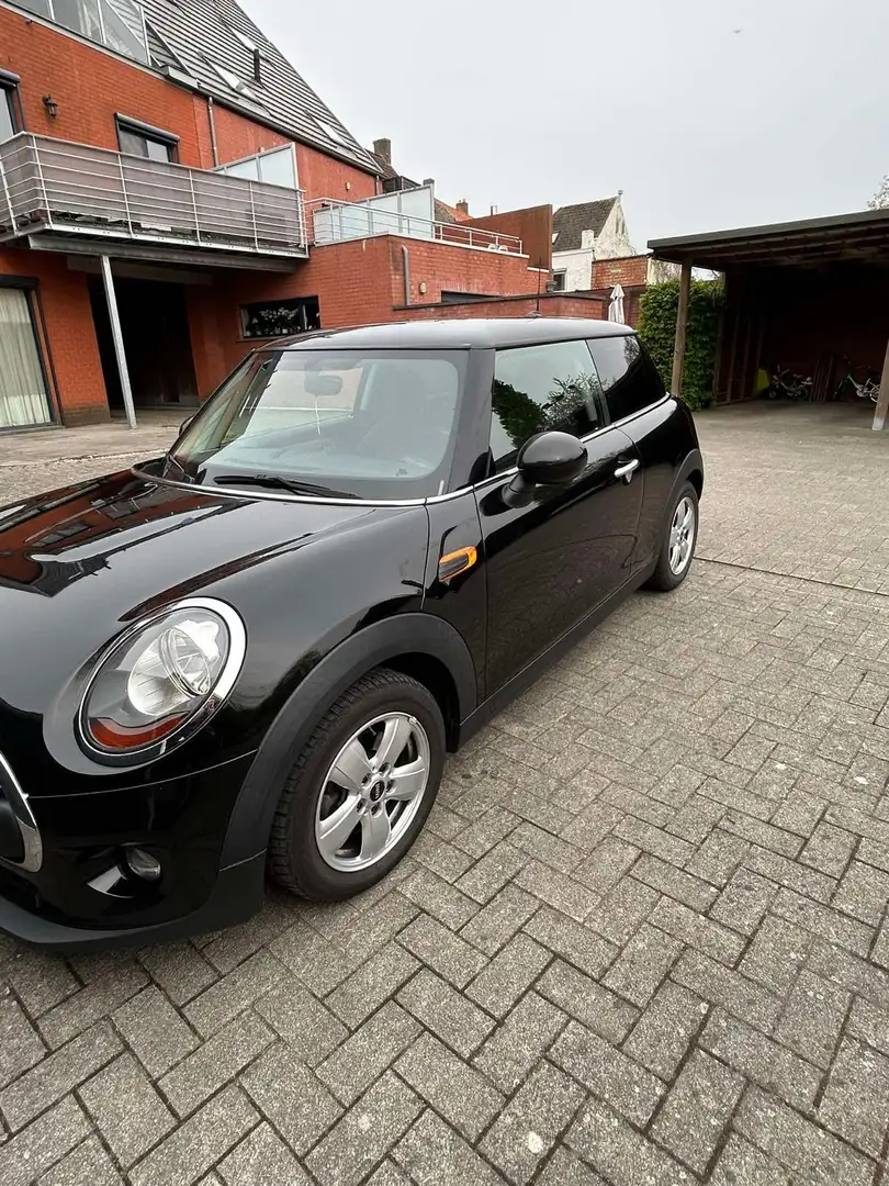 MINI One First - 1