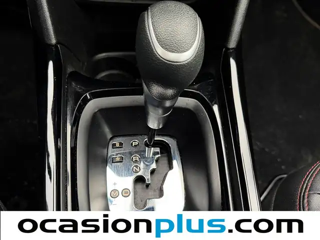 Peugeot 2008 view 5