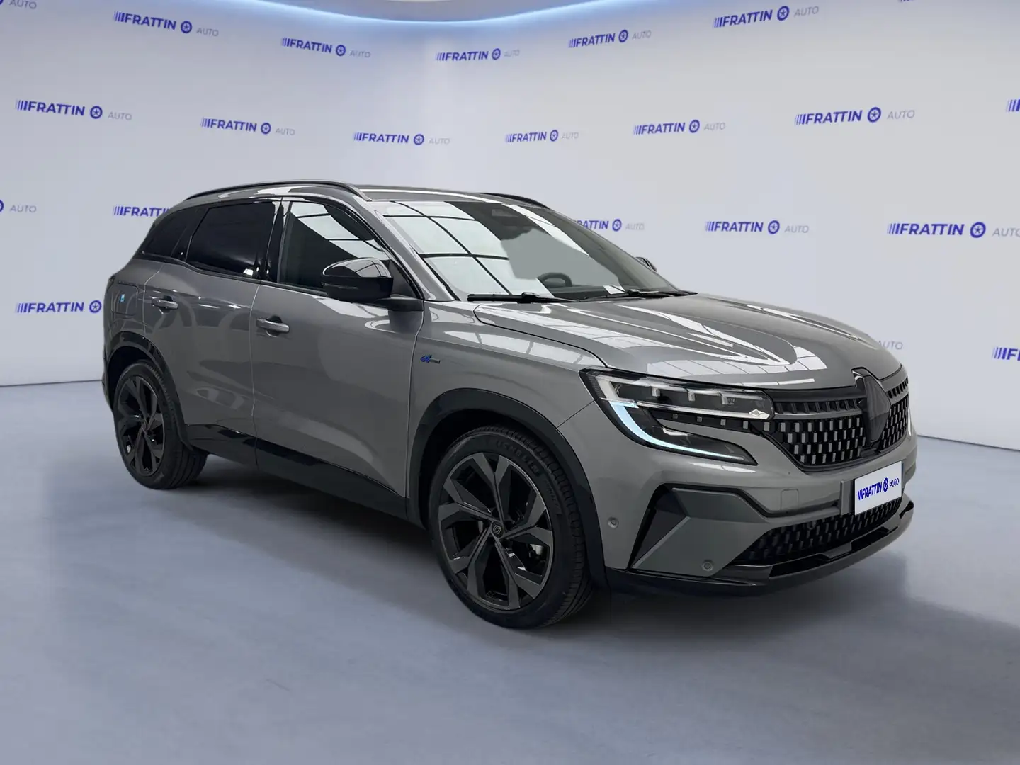 Renault Austral Full Hybrid E-Tech 200 CV Iconic Esprit Alpine Grigio - 2