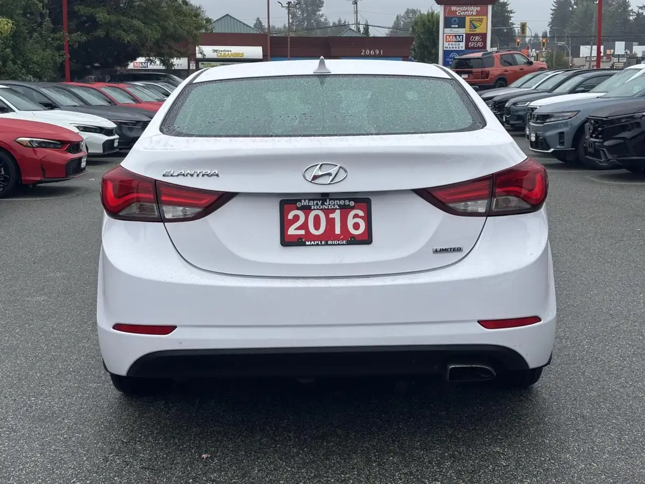 Hyundai ELANTRA снимка Hyundai ELANTRA