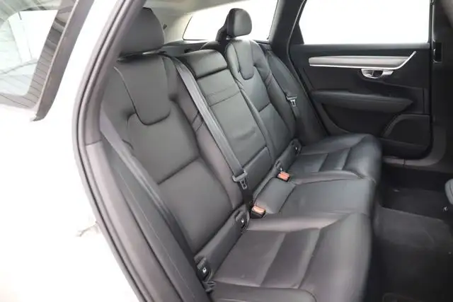 Volvo V90 view 12