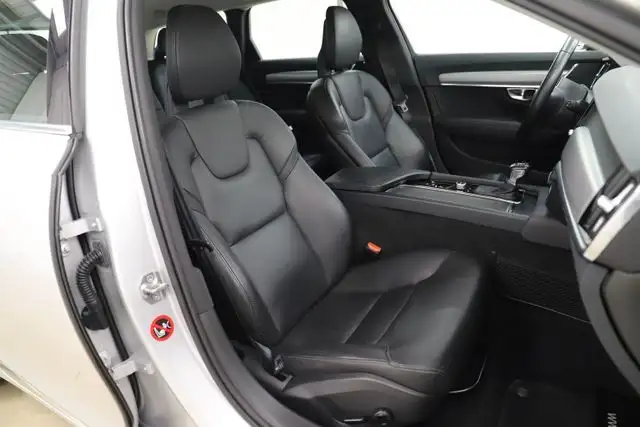 Volvo V90 view 10