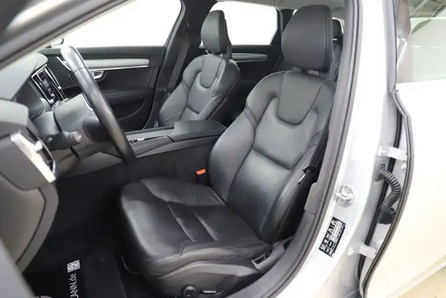 Volvo V90 view 9