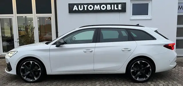 Cupra Leon view 5