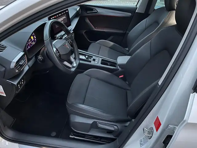 Cupra Leon view 12
