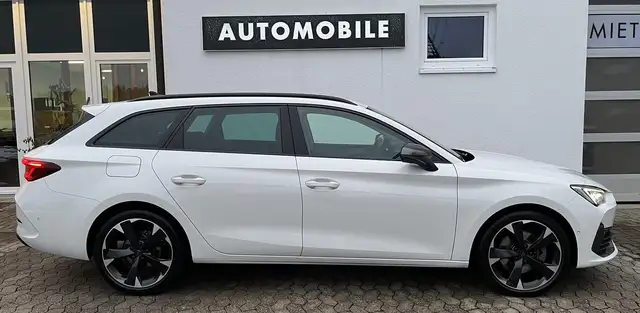 Cupra Leon view 7