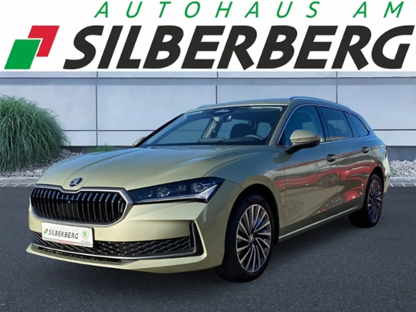 Skoda Superb Combi 2.0 TDI DSG Laurin & Klement AHK Beige - 1