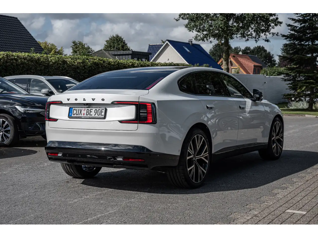 Volvo ES90 2026