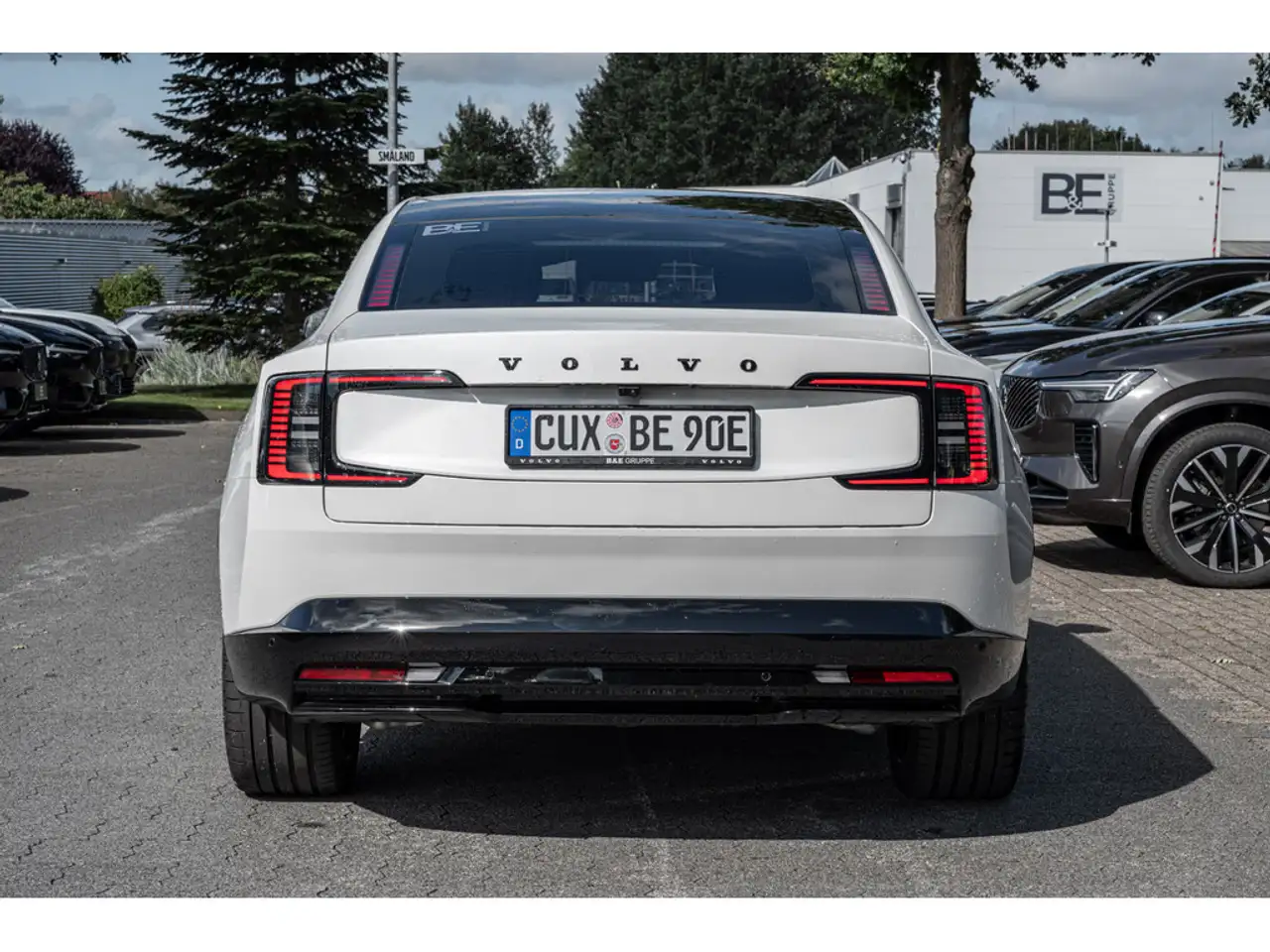 Volvo ES90 2026
