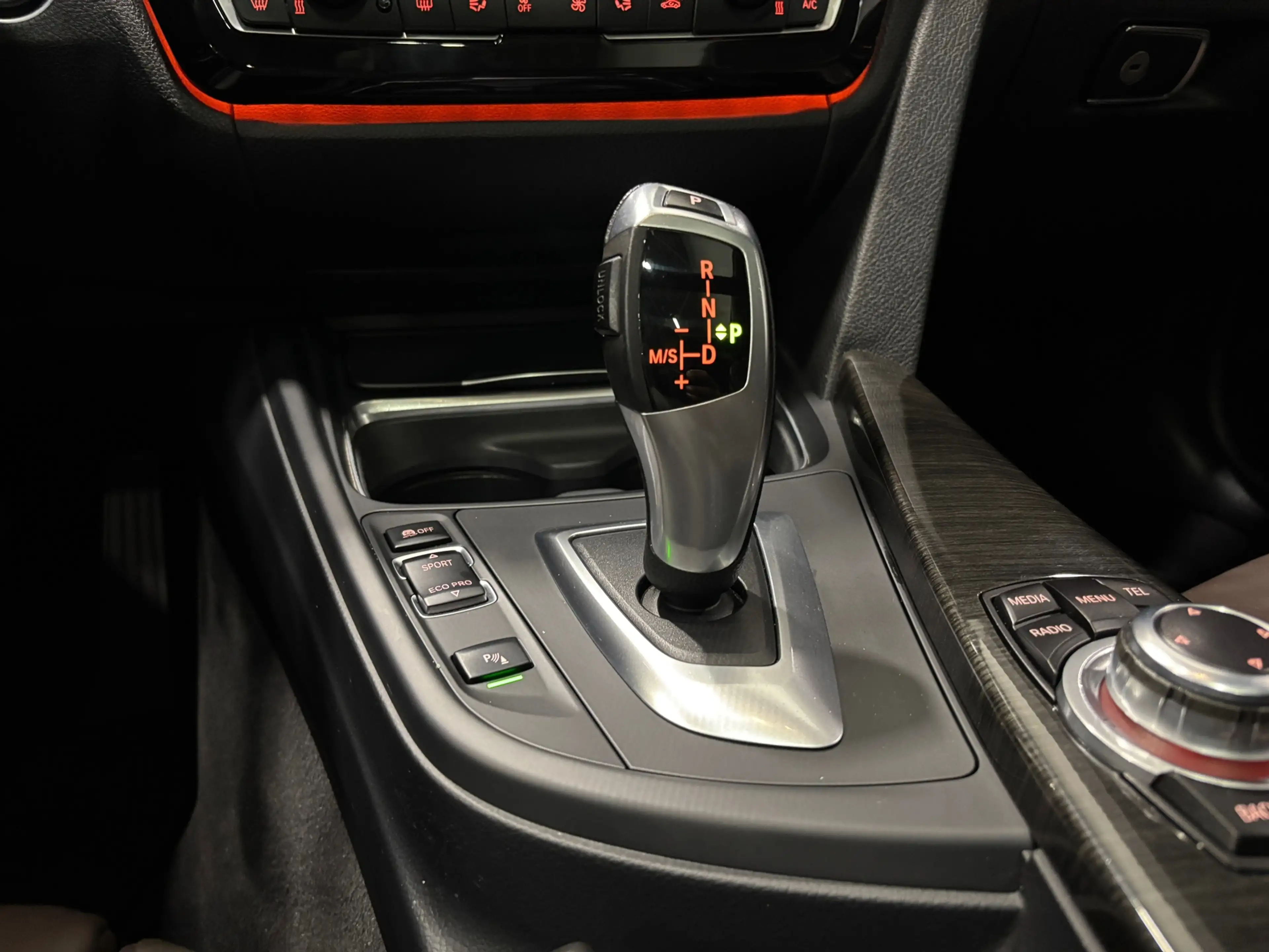 BMW 335 3-serie Touring 335i xDrive High Executive M-pakke — photo 20