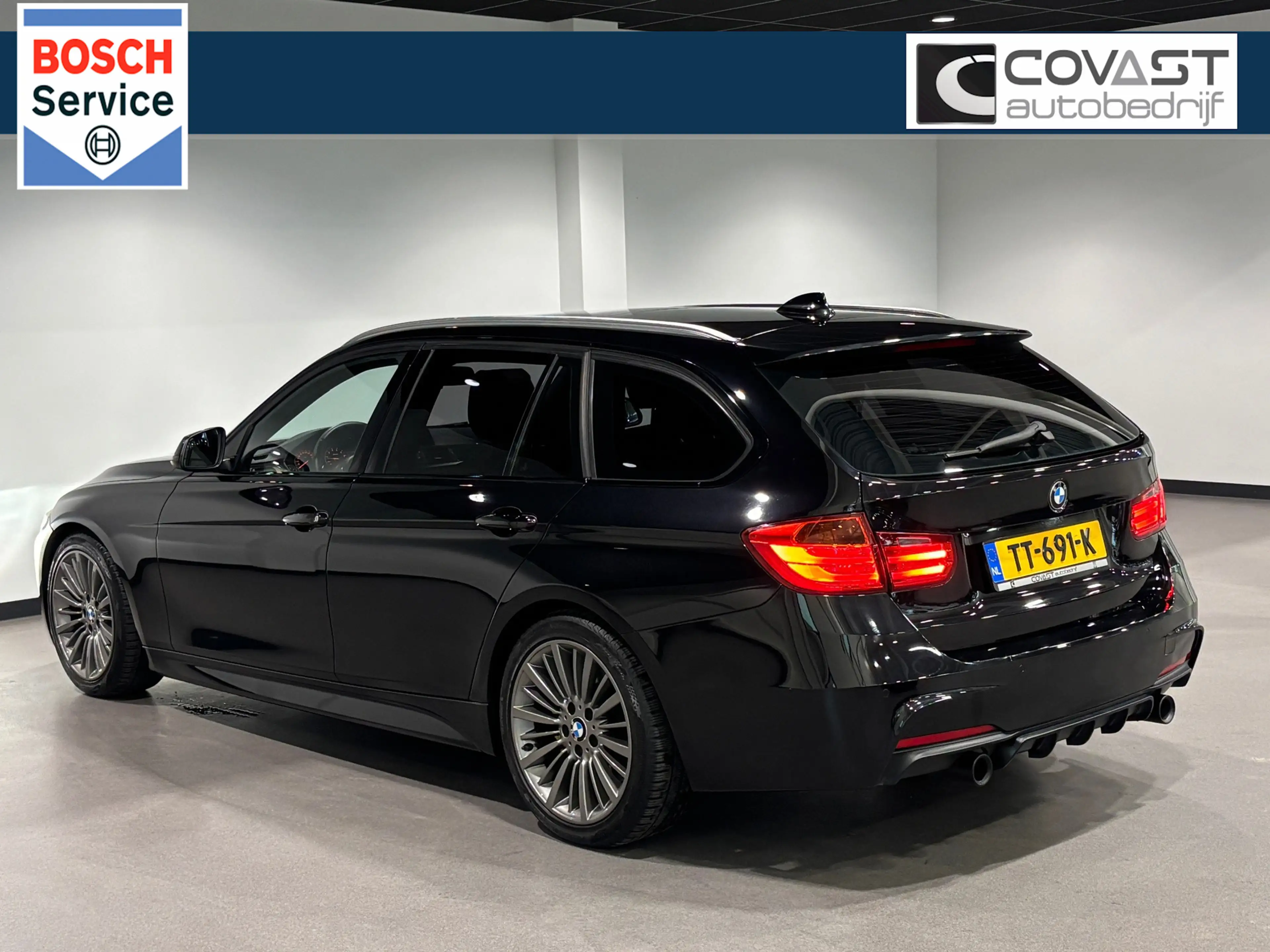BMW 335 3-serie Touring 335i xDrive High Executive M-pakke — photo 2