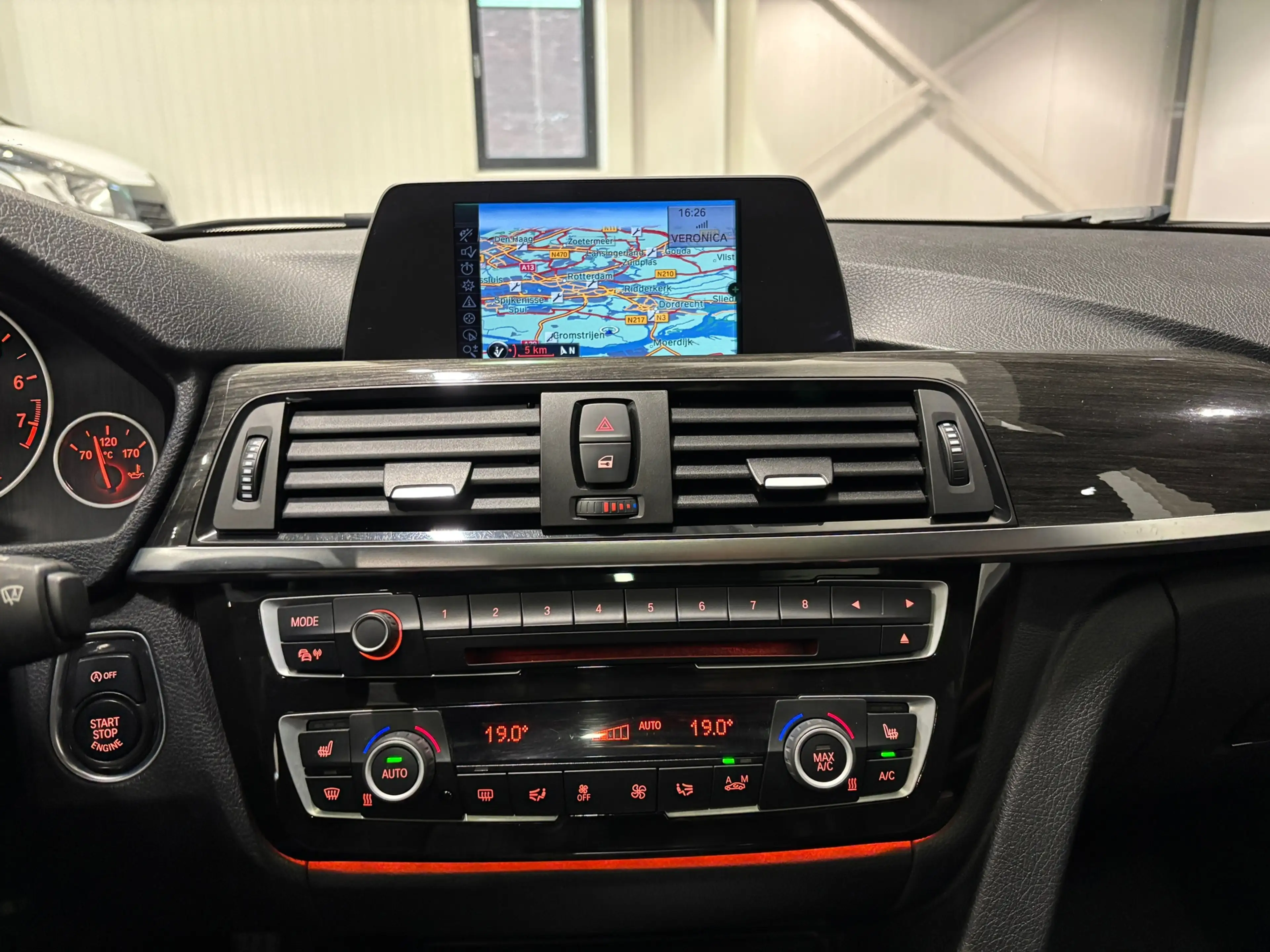 BMW 335 3-serie Touring 335i xDrive High Executive M-pakke — photo 16