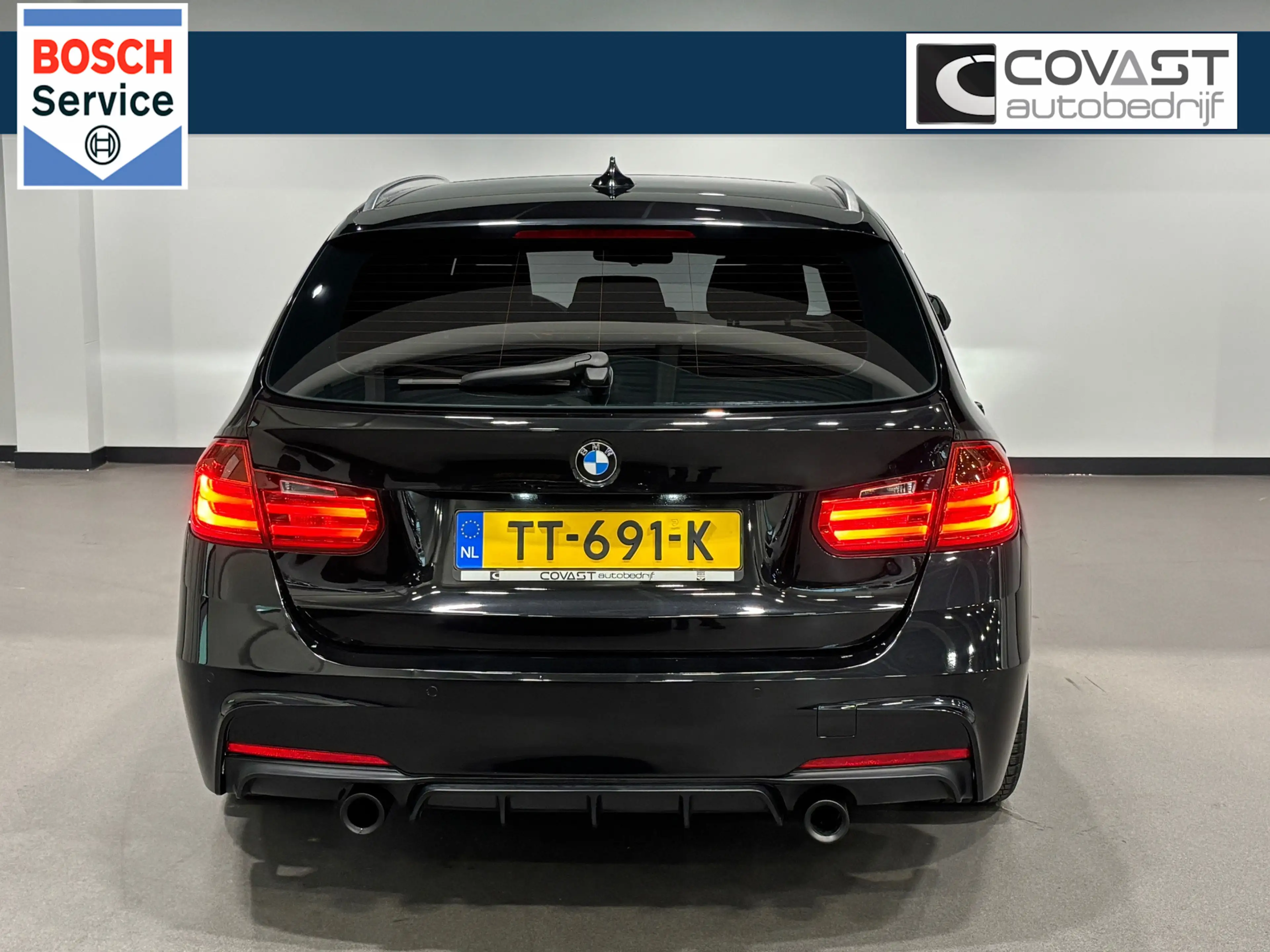 BMW 335 3-serie Touring 335i xDrive High Executive M-pakke — photo 21