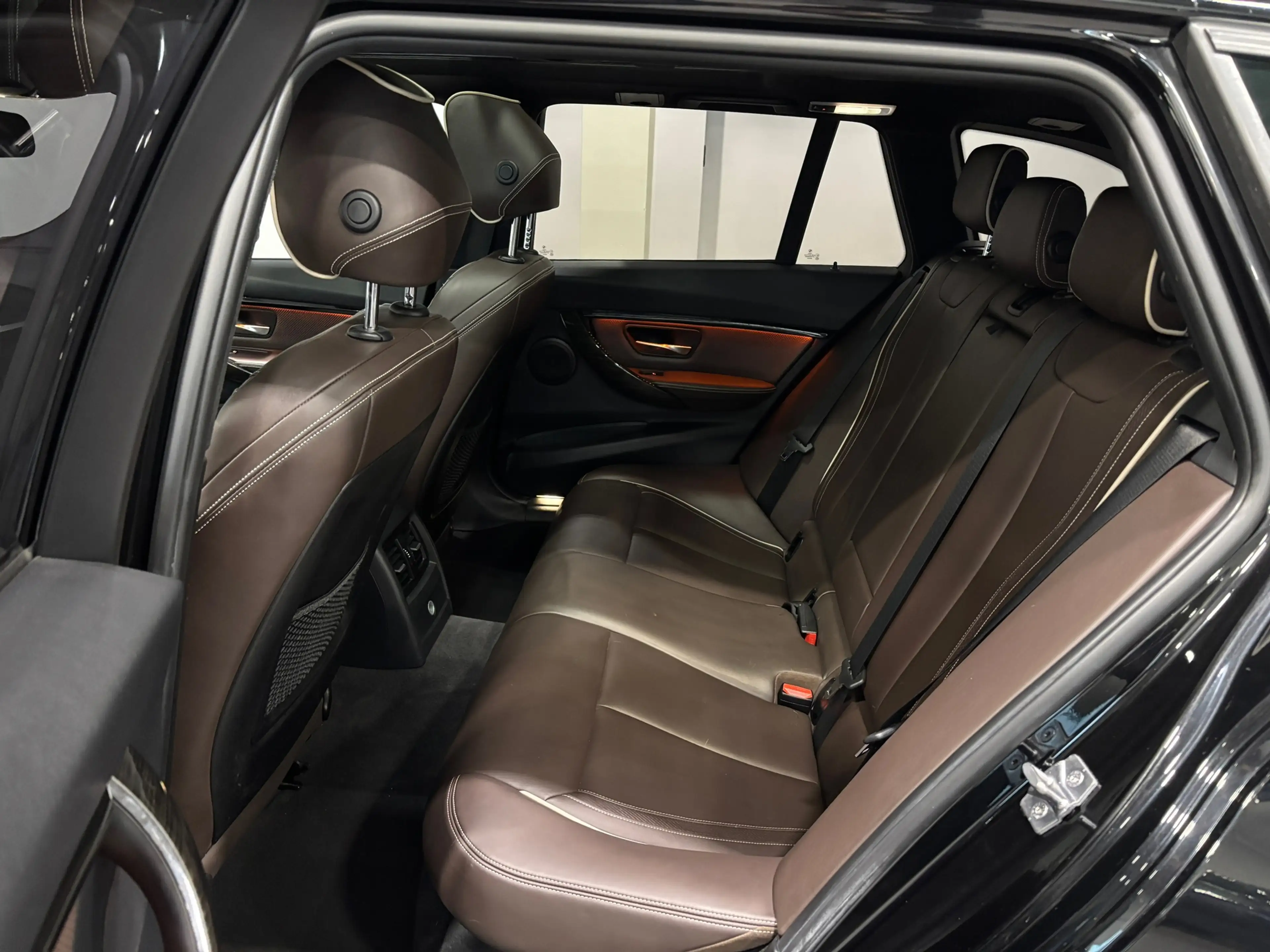 BMW 335 3-serie Touring 335i xDrive High Executive M-pakke — photo 5