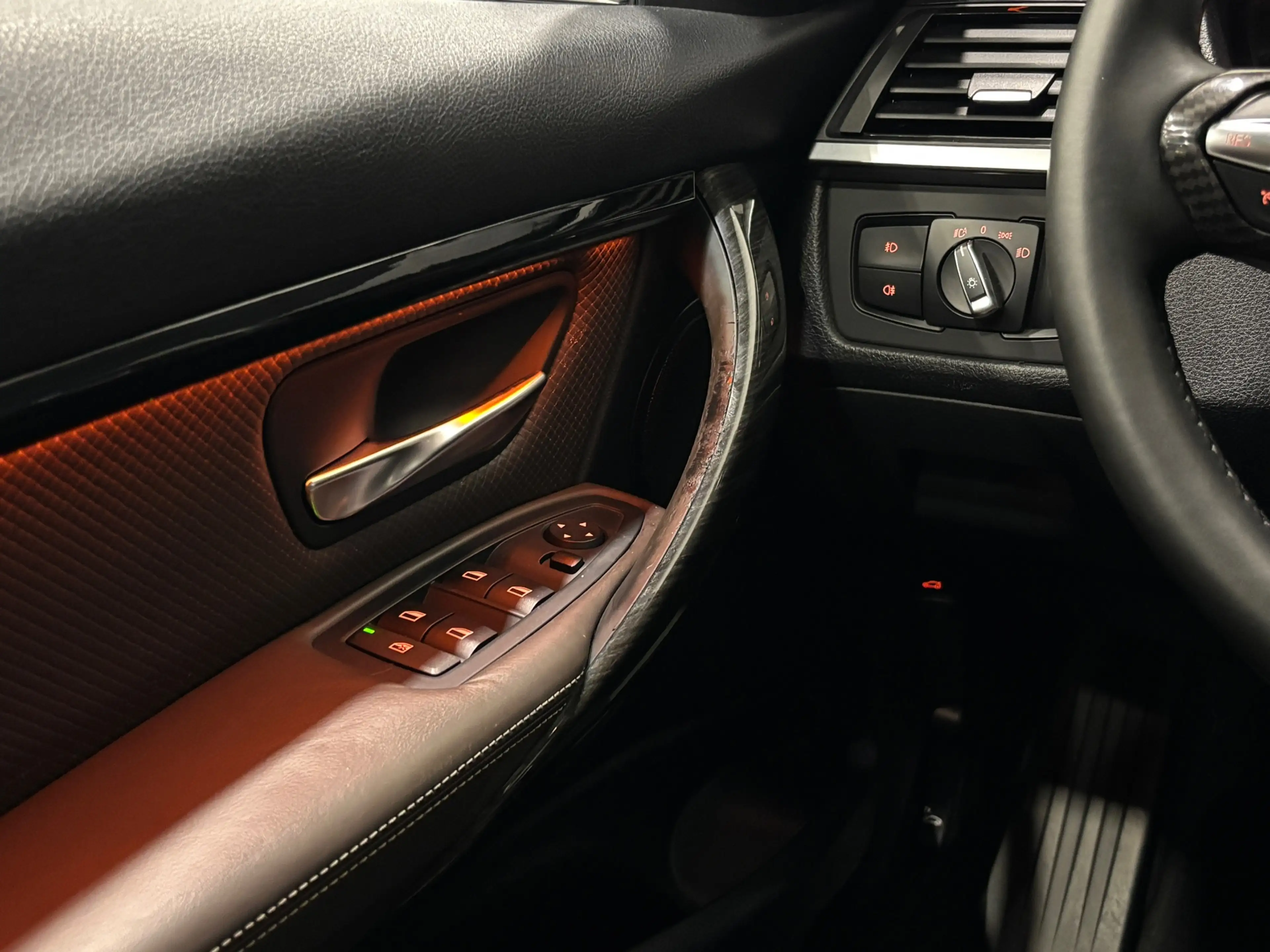 BMW 335 3-serie Touring 335i xDrive High Executive M-pakke — photo 28