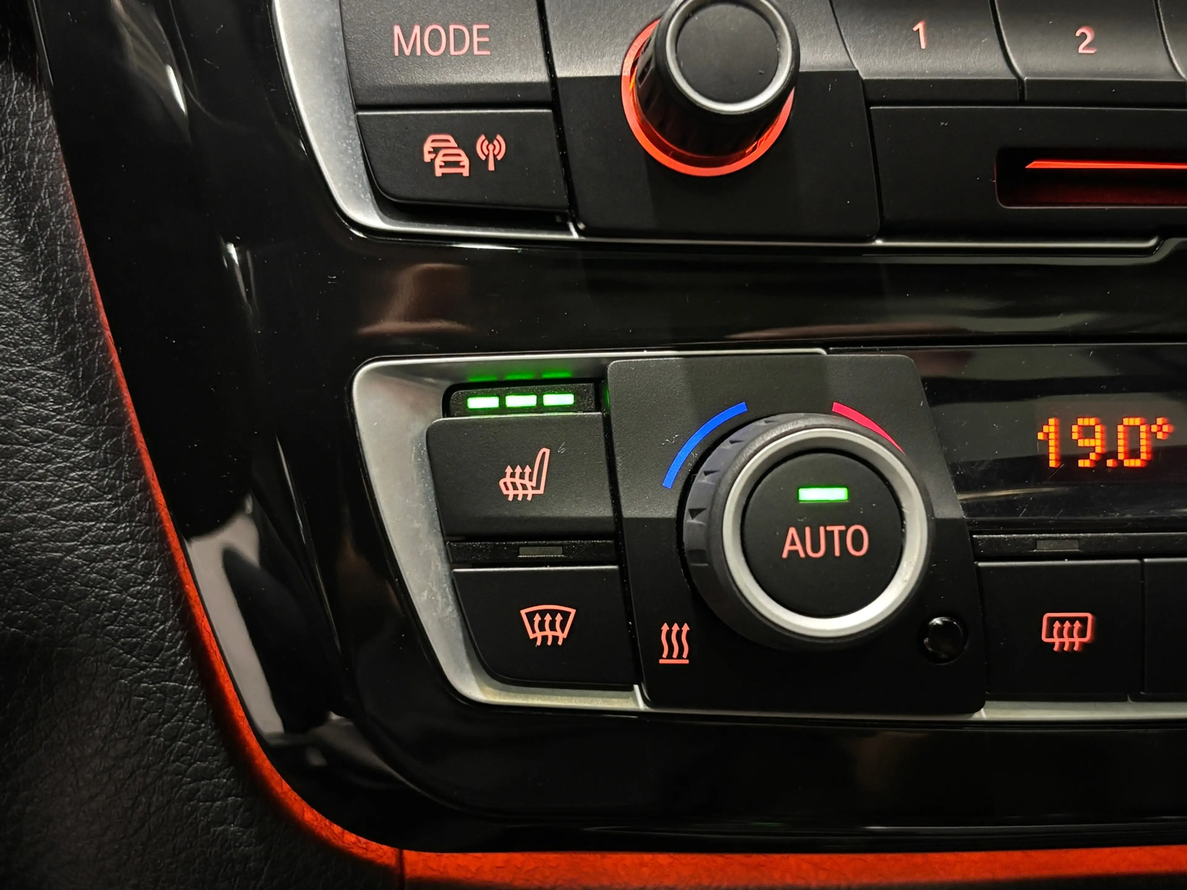 BMW 335 3-serie Touring 335i xDrive High Executive M-pakke — photo 26