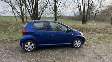 Aygo 1.0i VVT-i Blue