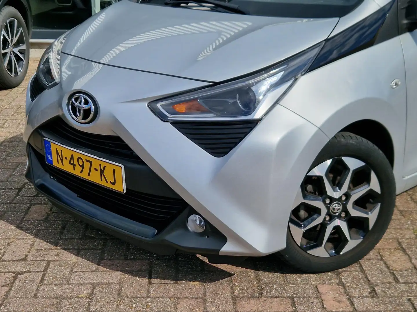 Toyota Aygo 1.0 VVT-i x-joy cabrio Slechts 21.652 KM! Gris - 2